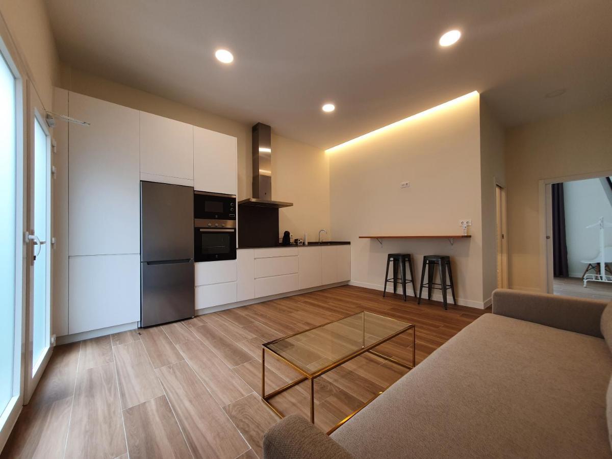 - Bedroom, Bathroom & Kitchen Appartement Redondela